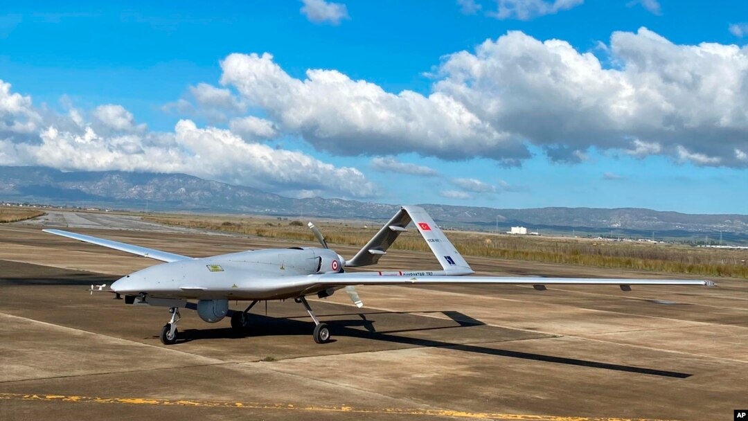 "Bayroqdor" (Bayraktar TB2) droni