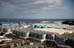 Tangki penyimpanan untuk air radioaktif terlihat di pembangkit listrik tenaga nuklir Fukushima Daiichi Tokyo Electric Power Co yang lumpuh akibat tsunami di kota Okuma, prefektur Fukushima, Jepang, 18 Februari 2019. (Foto: Reuters)