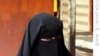 La femme au niqab jugée pour outrages lors d'un contrôle de police à Trappes, condamnée