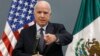 McCain pide asegurar frontera y regularizar a los inmigrantes