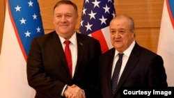 AQSh Davlat kotibi Mayk Pompeo 2020-yilning fevralida O'zbekistonga tashrif buyurganida, Tashqi ishlar vaziri Abdulaziz Komilova Toshkent va Vashingtonda orasida biror masalada kelishmovchilik yo'q, deya ta'kidlagan edi 