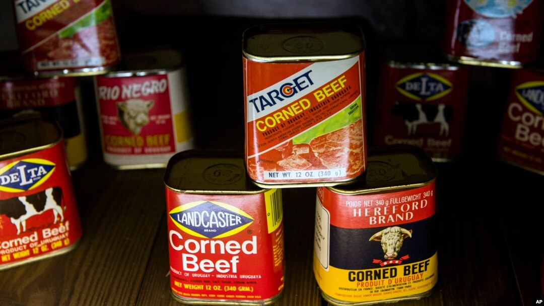 Daging Kornet kalengan dipamerkan di Museum Revolusi Industri di Fray Bentos, Uruguay, 6 Juli 2015. (Foto: AP)