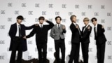 Anggota band K-Pop, BTS, menghadiri konferensi pers peluncuran album baru berjudul "BE" di Seoul, Korea Selatan, 20 November 2020. (Foto: (Foto: Lee Jin-man/AP Photo)