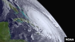 Foto de satélite del huracán Joaquín cuando se encontraba sobe las islas Bahamas.