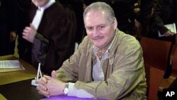 Ilich Ramírez Sánchez, ex miembro del violento grupo terrorista Frente Popular para la Liberación Palestina, está acusado de lanzar una granada de mano d contra una galería comercial en el barrio latino de la capital francesa en 1974.