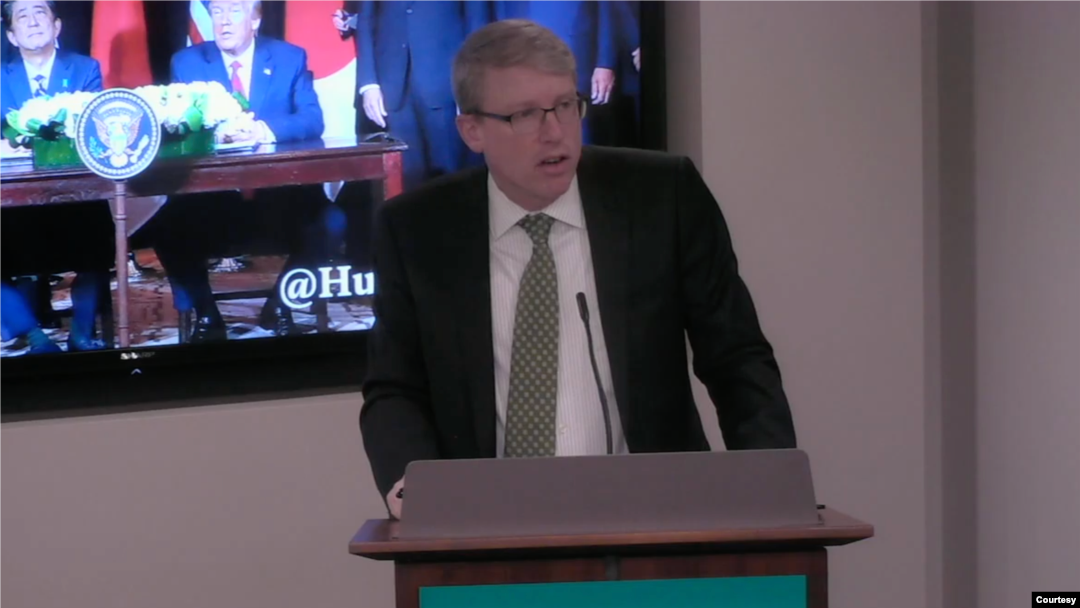 美國國防部印太事務代理助理部長海大衛(David Helvey)2020年1月7日在哈德遜研究所講話（哈德遜研究所畫面截圖）