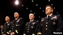 Komandan tertinggi militer AS dan masing-masing kepala staf memberikan keterangan di hadapan Komisi Angkatan Bersenjata Senat AS, Selasa (4/6).
