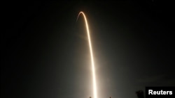 Взлет ракеты Falcon 9 (архивное фото)