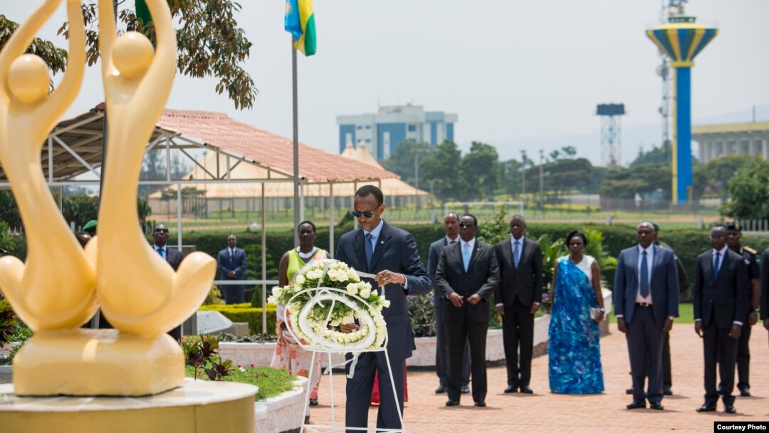 Ni ku nshuro ya 22 Abanyarwanda bibuka intwari z'igihugu