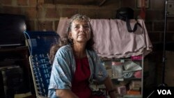 Rosalba Vera vive en Cúcuta, ciudad fronteriza entre Colombia y Venezuela. Cada fin de semana dedica horas a la cocina para dar de comer a los venezolanos que llegan hasta allí en busca de productos básicos para subsistir.
