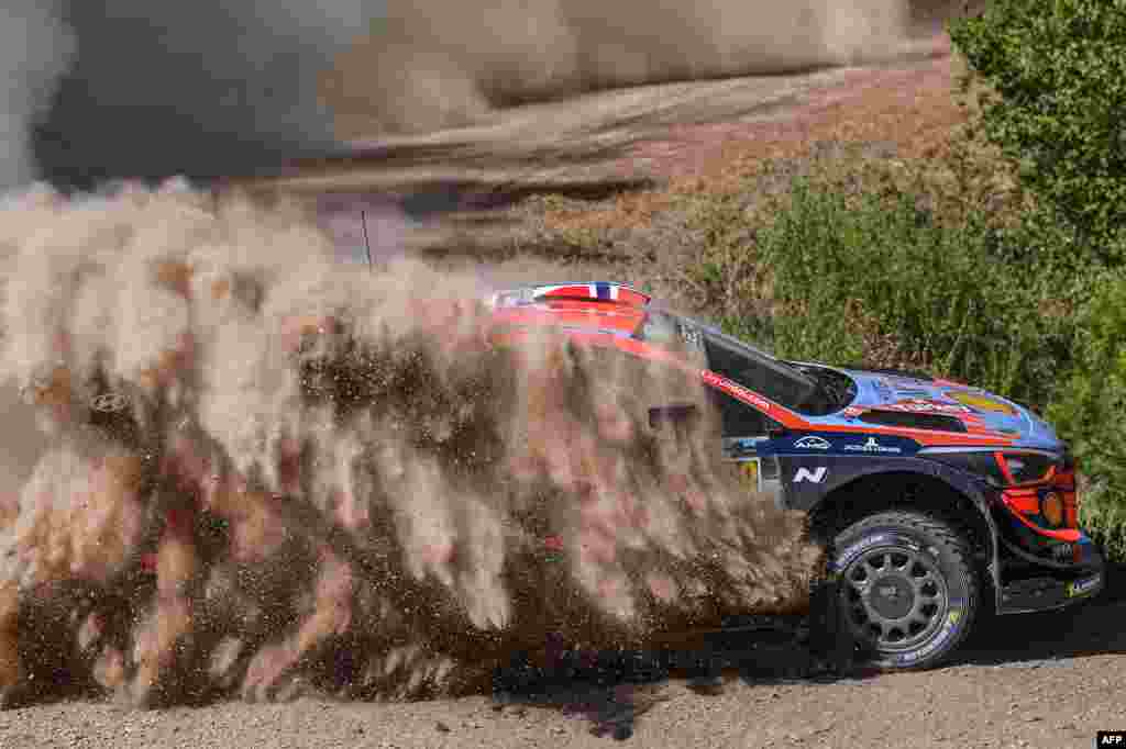 Norway&#39;s driver Andreas Mikkelsen steers his Hyundai i20 Coupe WRC during the final day of the 2019 FIA World Rally Championship, at Gokce district in Marmaris, Turkey, Sept. 15, 2019.