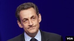 Mantan Presiden Perancis Nicolas Sarkozy kini berada dalam tahanan (foto: dok).