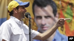 Los Capriles son descendientes del mecenas Mordecai Ricardo, amigo íntimo de Simón Bolívar, reconocido por liderar la independencia de cinco países suramericanos.