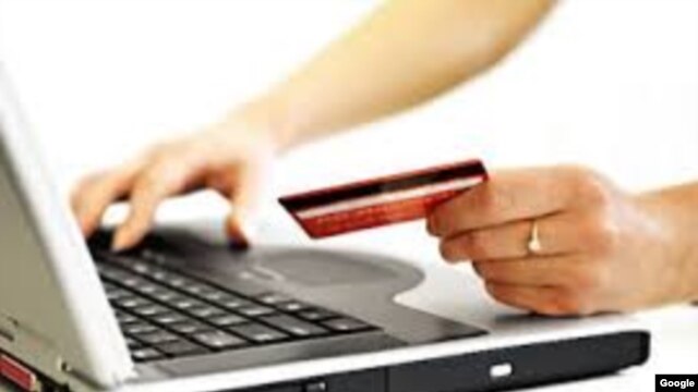 Las ventas por internet impulsaron el aumento en las ventas navideñas en general en 2015.
