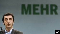  Alman Yeşiller Partisi Eşbaşkanı Cem Özdemir