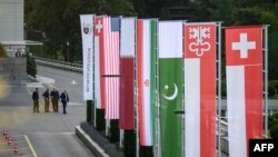 Dîmen ji danûstandinên meha borî di navbera Amerîka û Îranê de li Swîsrayê ye.