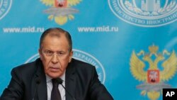 El ministro de Exteriores ruso, Sergei Lavrov, anuncia los planes de un segundo convoy de ayuda a Ucrania.