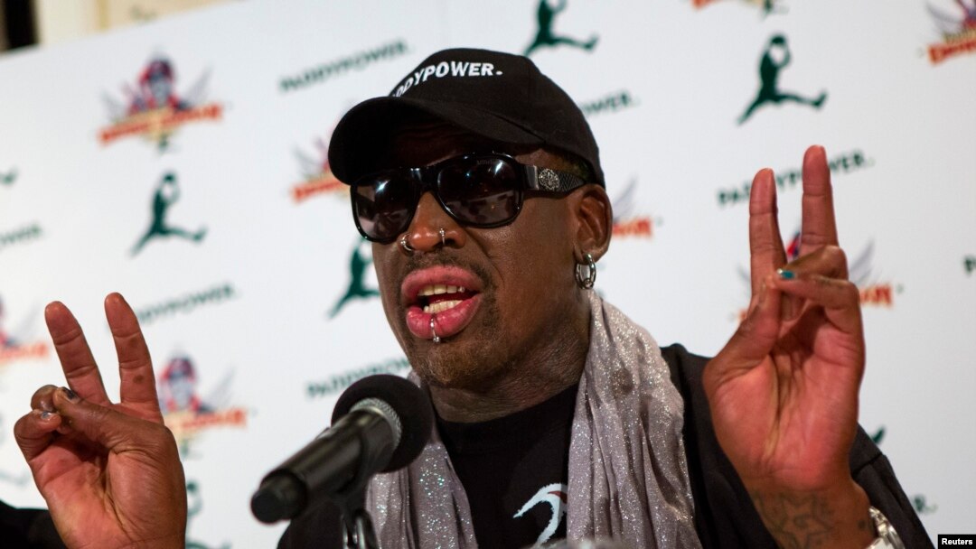 Cựu ngôi sao bóng rổ Dennis Rodman trả lời phóng viên tại cuộc họp báo ở New York 9/9/2013. REUTERS/Eric Thayer
