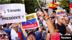 En Fotos | Venezolanos en Madrid se reúnen en apoyo a Edmundo González