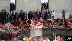 Траурная церемония в память о погибших в результате геноцида армян в Османской империи. Ереван, 24 апреля 2024 г. 