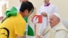 Папа Франциск призвал молодежь планеты молиться о мире в Украине