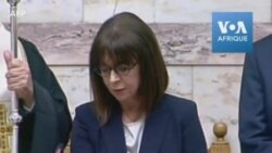 La première femme présidente de Grèce prête serment