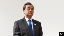 Çinin xarici işlər naziri Von Yi