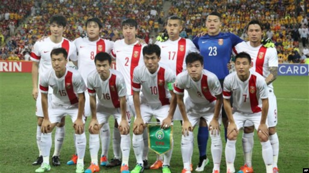 2015年1月22日澳大利亚布里斯班： 中国足球队在亚足联四分之一决赛前留影(photo:VOA)