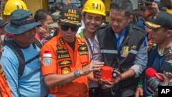 印度尼西亞獅子航空公司一架載有189人的失事飛機11月1日尋獲飛行紀錄匣子。