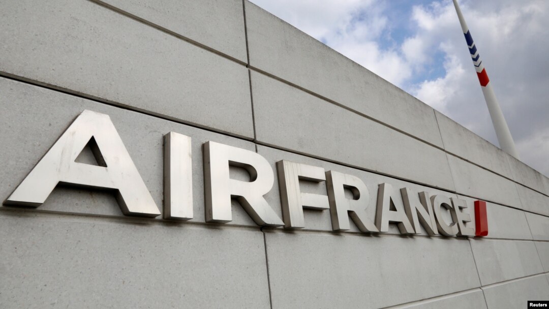 Logo Air France di Bandara Internasional Charle de Gaulle. (Foto:Dok)