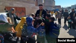 Ərdəbildə milli fəallar Ana Dili Günü ərəfəsində maarifləndirmə fəaliyyəti aparıb