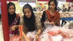 Muslims Fast While Feeding Families in Need