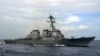 آبنائے ہرمز: امریکی بحری جہاز کا ایرانی کشتیوں پر انتباہی فائر 