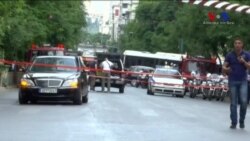 Yunanistan'daki Patlamada Eski Başbakan Yaralandı