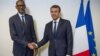 Rare rencontre entre les présidents français et rwandais
