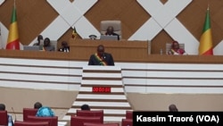 L'assemblée nationale malienne à Bamako, Mali, le 4 juin 2017. (VOA/Kassim Traoré)