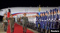 El ministro de Defensa ruso, Sergei Shoigu, es recibidocon honores en Corea del Norte el 25 de julio de 2023.