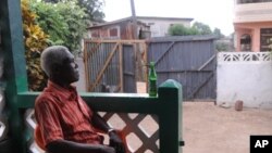 Hector "Pa" Bultman, participated in talks with the UK that led to Sierra Leone's independence one year later.