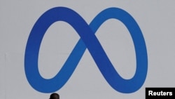 FOTO DE ARCHIVO: Letrero de Meta, el nuevo nombre de la compañía antes conocida como Facebook, en su sede en Menlo Park.