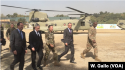 El secretario de Defensa de EE.UU., Jim Mattis, llega a Kabul, Afganistán, el viernes 7 de septiembre de 2018.