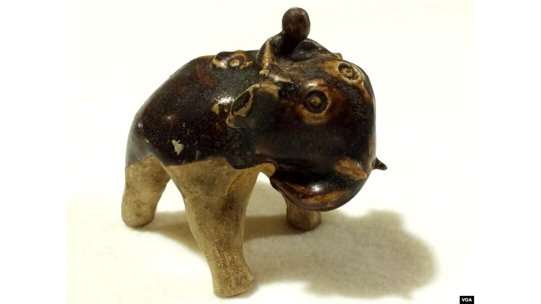 Con giống đất nung phủ men (thế kỷ 13-14)