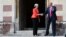Thủ tướng Anh Theresa May chào đón Tổng thống Mỹ Donald Trump tại Chequers gần Aylesbury, Anh quốc