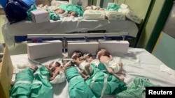 Newborns taken off incubators in Gaza's Al Shifa hospital after power outage