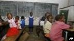 Zimbabwe Government, Teachers Agree to Reform Incentives Program