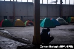 Migranti u kampu Bira u Bihaću, BiH