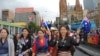 Tibetan exiles parade through Melbourne on Australia's National Day on January 26. (Amy Yee for VOA News)