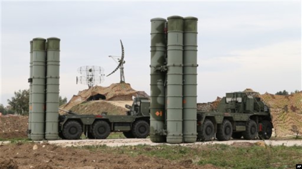 ëŸ¬ì‹œì•„ì˜ S-400 ë©êµë¯ì‚¬ì.