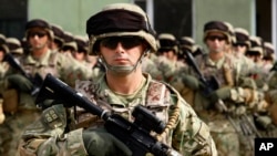 قوماندانان ناتو در افغانستان، تقاضای سه هزار سرباز اضافی را کرده بودند