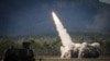 Ilustracija: Ispaljivanje rakete iz HIMARS sistema tokom vojnih vežbi SAD i Australije, 22. jula 2023. (Foto: AFP/Andrew Leeson)