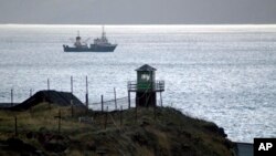 俄羅斯在和日本之間的領土爭端之千島群島建軍事基地。 